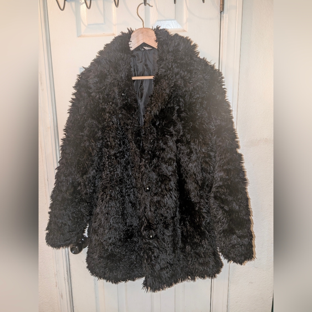 Divided By H&M Black Fluffy Faux Fur Teddy Jacket - Picture 3 of 5